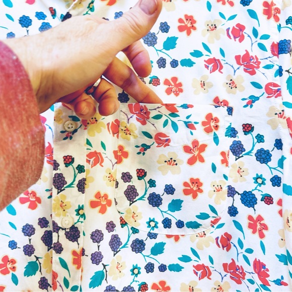 J.Crew Short-sleeve Secret Wash cotton poplin Shirt White/floral print Sz. M - Picture 7 of 10